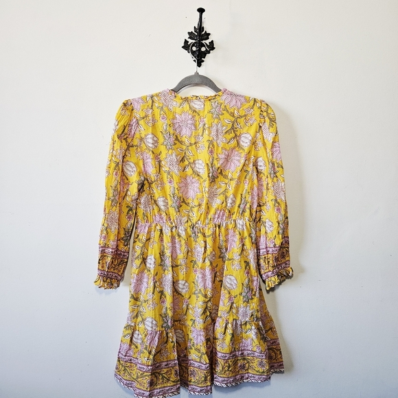 Velvet by Graham & Spencer Mary Dress Size S Yellow Floral Ruffle V Neck EUC - Picture 4 of 5